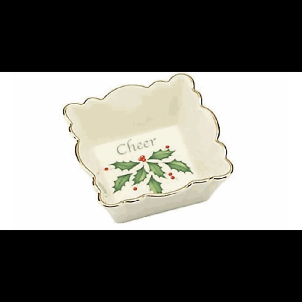 Lenox Holiday square fluted dish